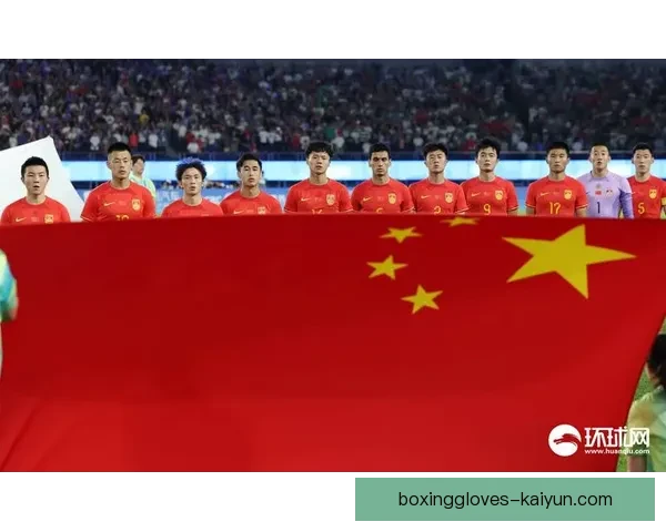 亚运会足球赛点球大战激烈上演，中国队成功晋级四强，表现亮眼